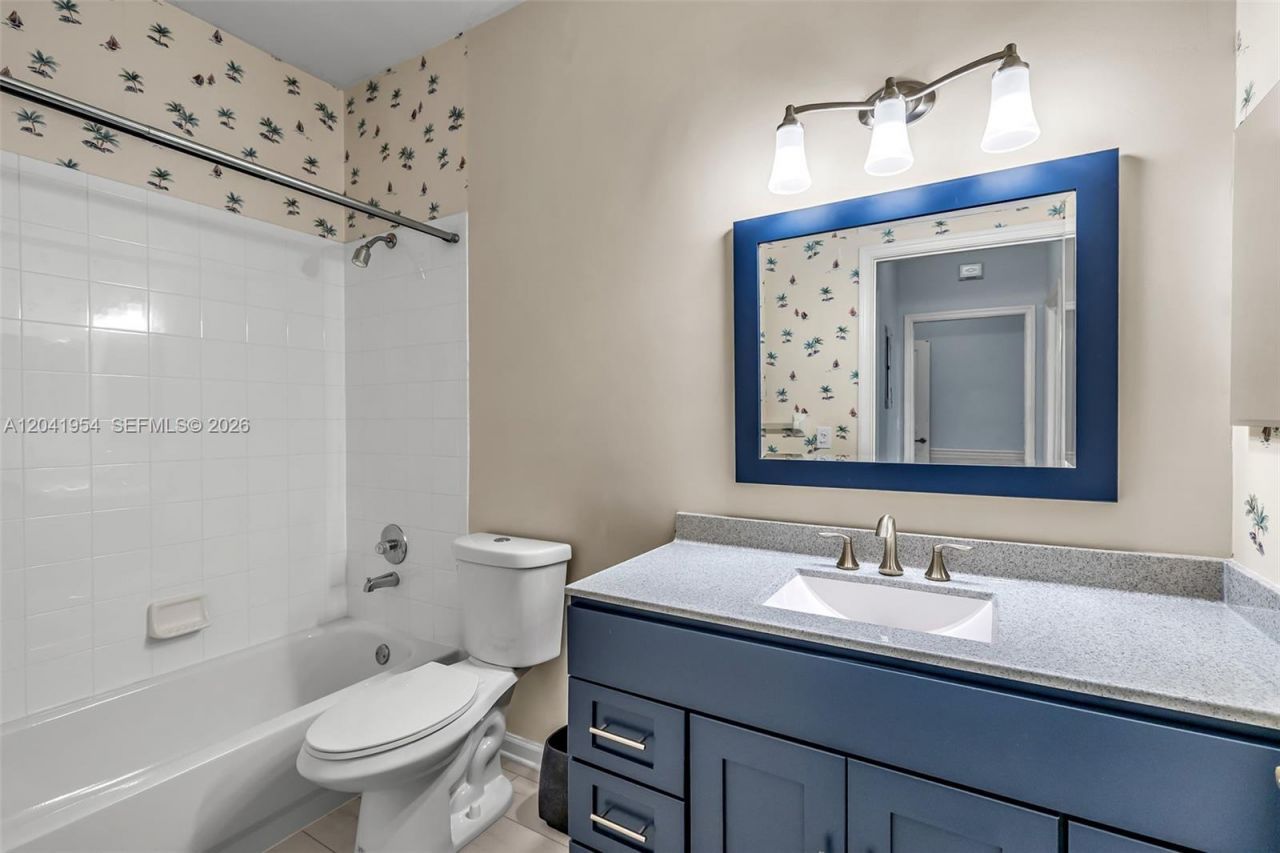 5823 Plum Harbor Cir , Tamarac, FL 33321 Photo