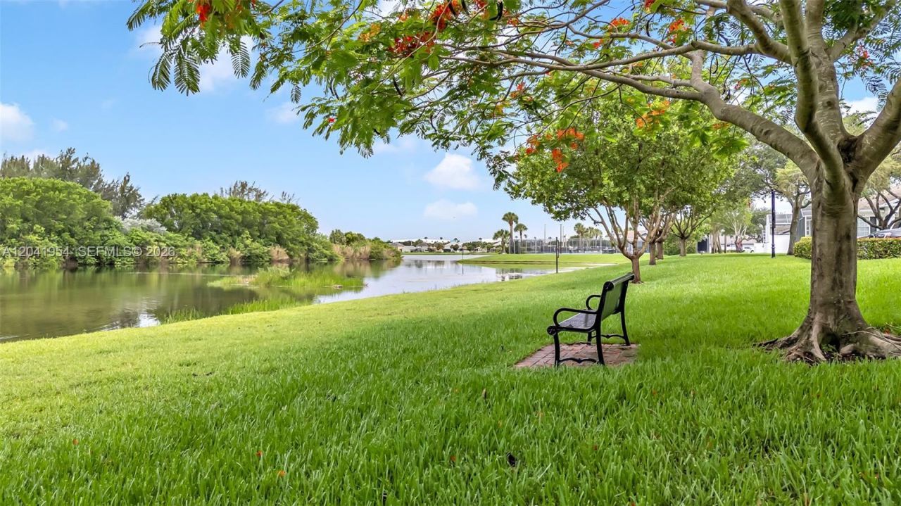 5823 Plum Harbor Cir , Tamarac, FL 33321 Photo