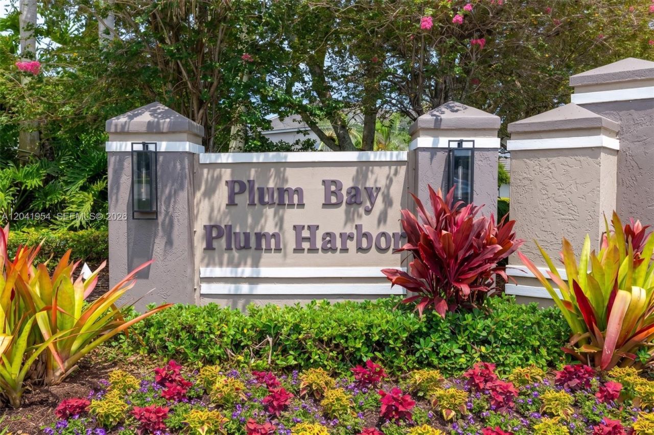 5823 Plum Harbor Cir , Tamarac, FL 33321 Photo