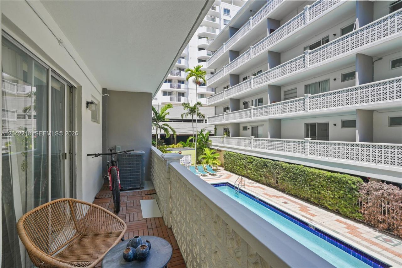 1614 West Ave , Unit 203, Miami Beach, FL 33139 Photo