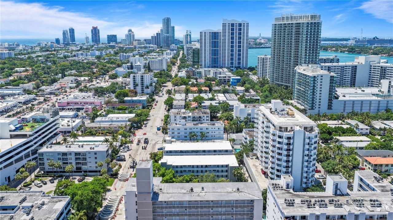 1614 West Ave , Unit 203, Miami Beach, FL 33139 Photo