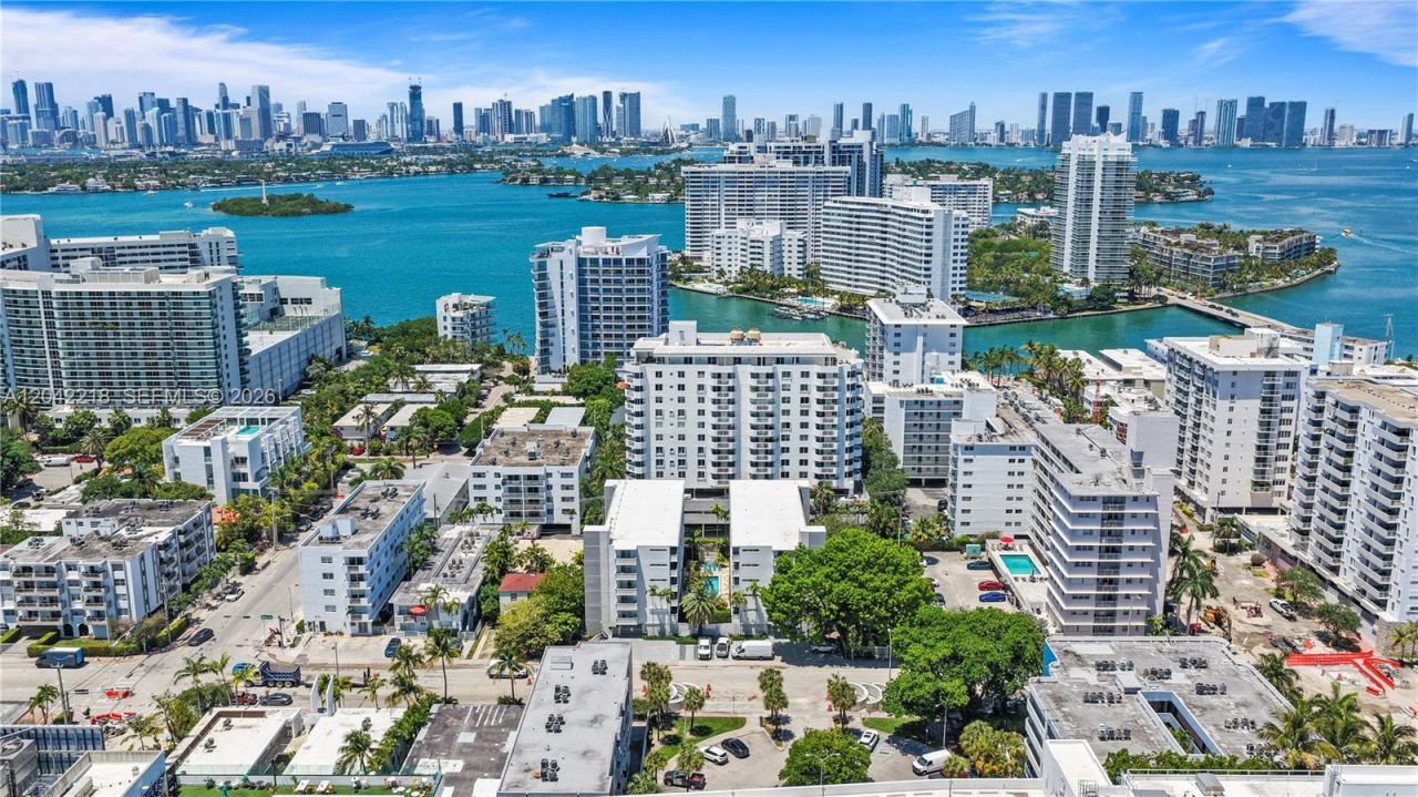 1614 West Ave , Unit 203, Miami Beach, FL 33139 Photo