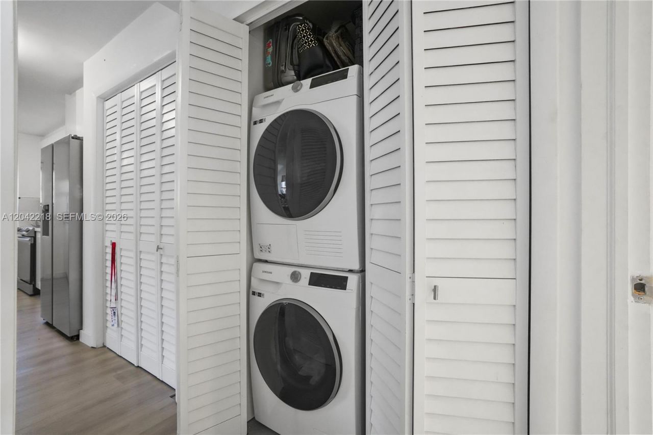 1614 West Ave , Unit 203, Miami Beach, FL 33139 Photo
