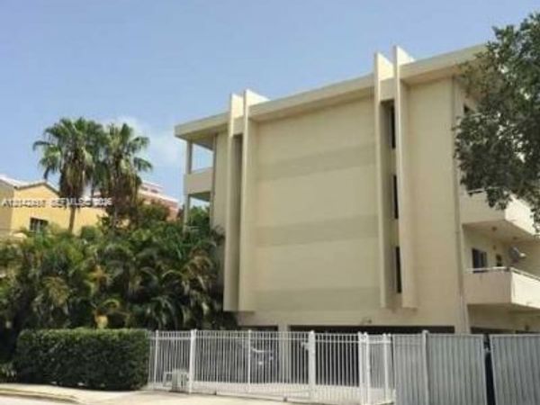 5839 SW 74th Ter , Unit 203, South Miami, FL 33143