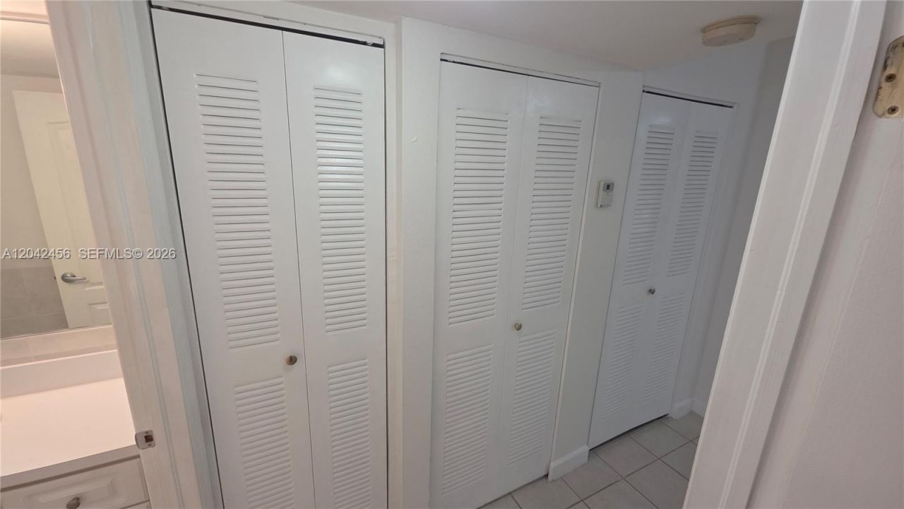 5839 SW 74th Ter , Unit 203, South Miami, FL 33143 Photo