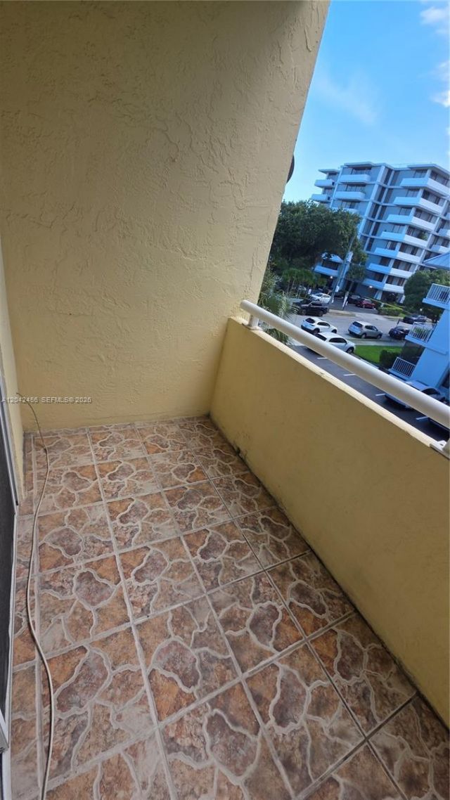 5839 SW 74th Ter , Unit 203, South Miami, FL 33143 Photo