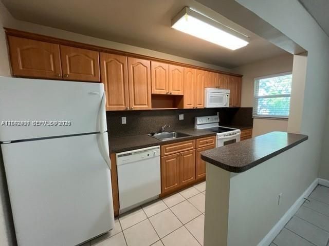 5839 SW 74th Ter , Unit 203, South Miami, FL 33143 Photo