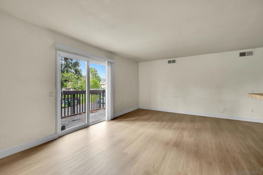 10210 Peaceful Ct, San Diego, CA 92071 Main Photo