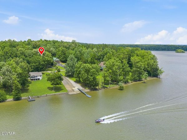 300 Featherfoot Parkway Loop , Parsons, TN 38363