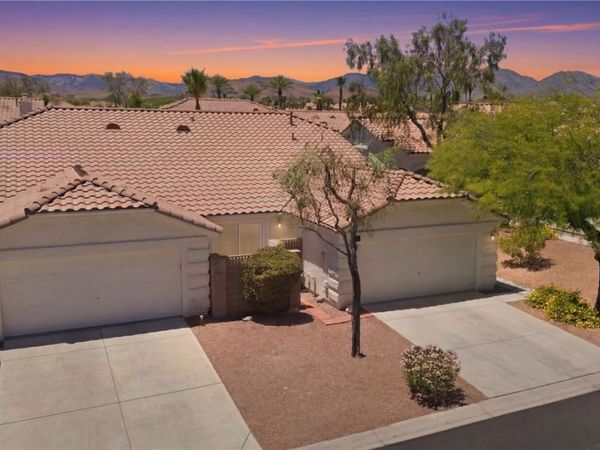 3747 Toroweap Ridge Street , Las Vegas, NV 89147