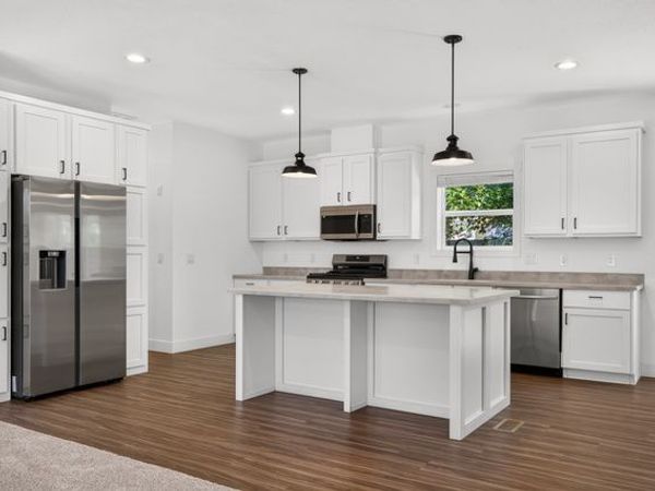 476 E JESSOP AVE, Hildale, UT 84784