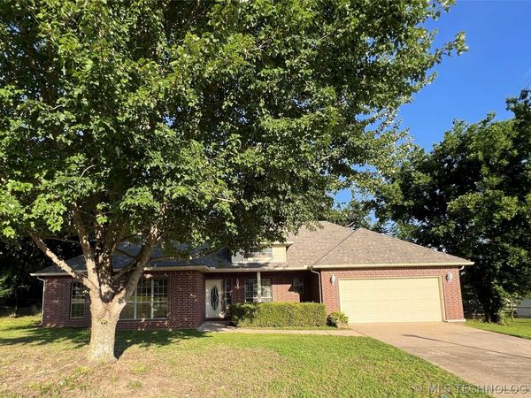 207 E Breanna Street , Kiefer, OK 74041