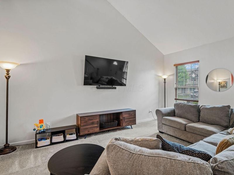 7987 Marble Park Avenue, Reynoldsburg, OH 43068 Photo 5