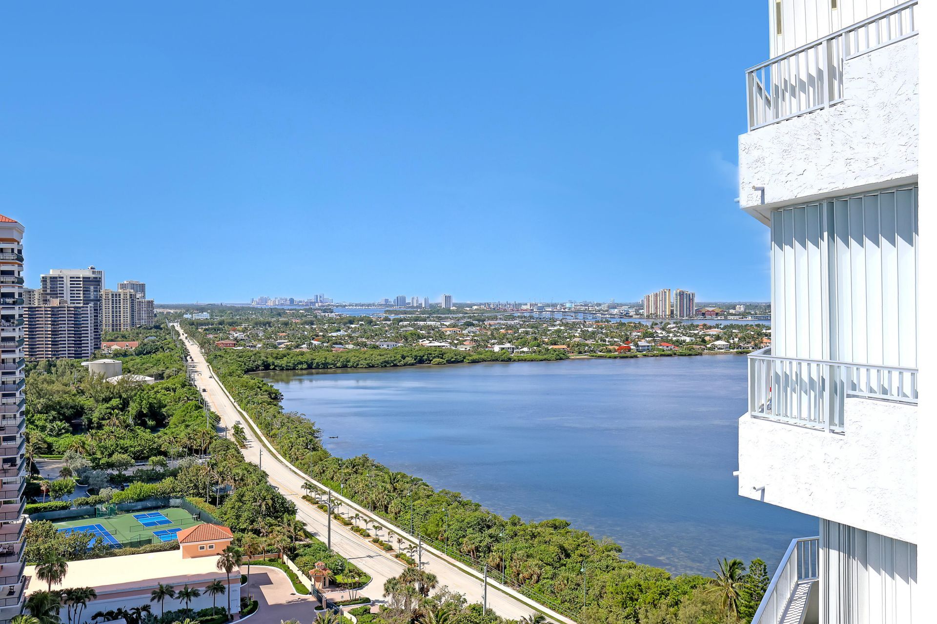 5200 N Ocean Drive, Unit 1902, Riviera Beach, FL 33404 Photo