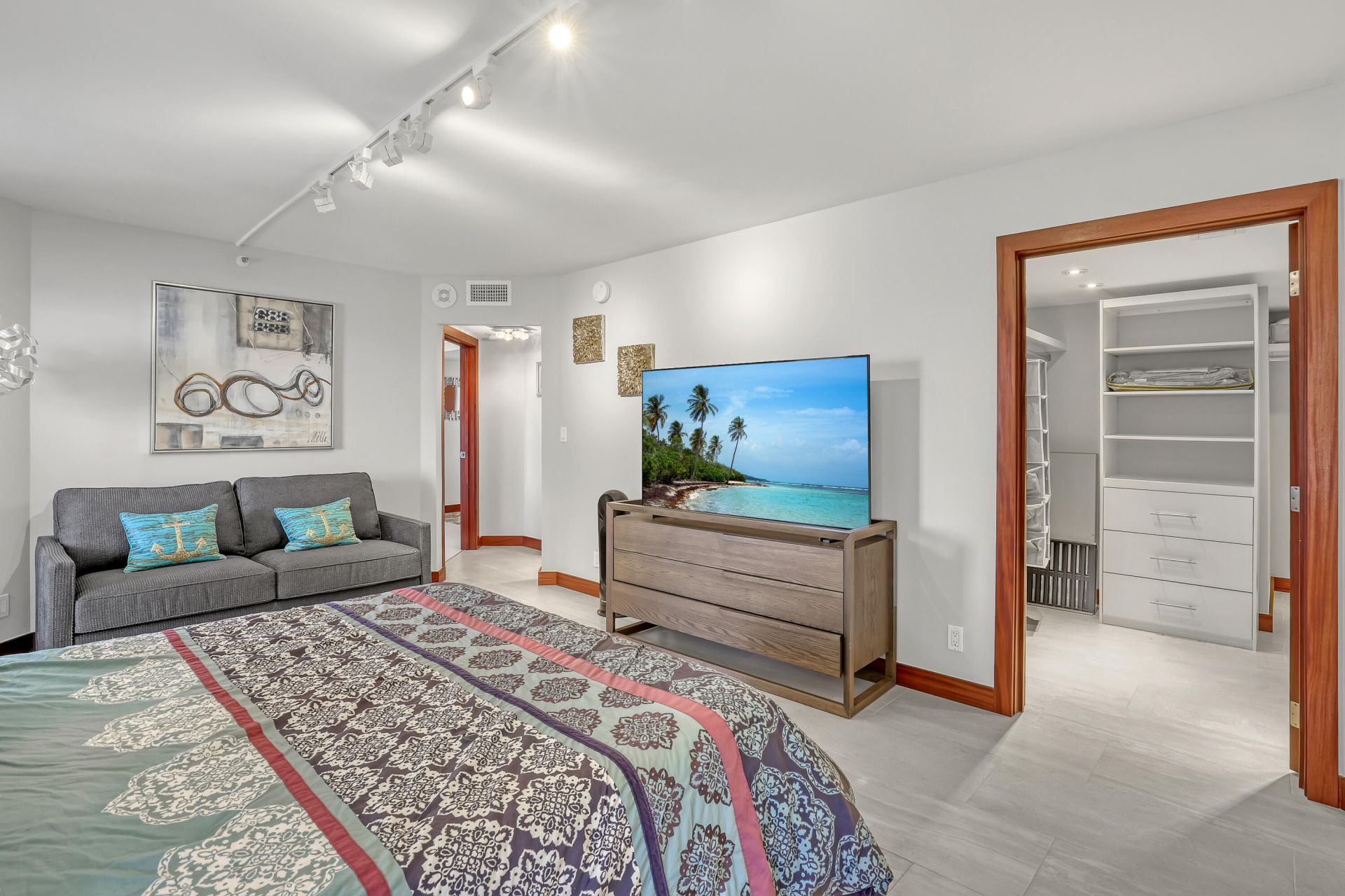 5200 N Ocean Drive, Unit 1902, Riviera Beach, FL 33404 Photo