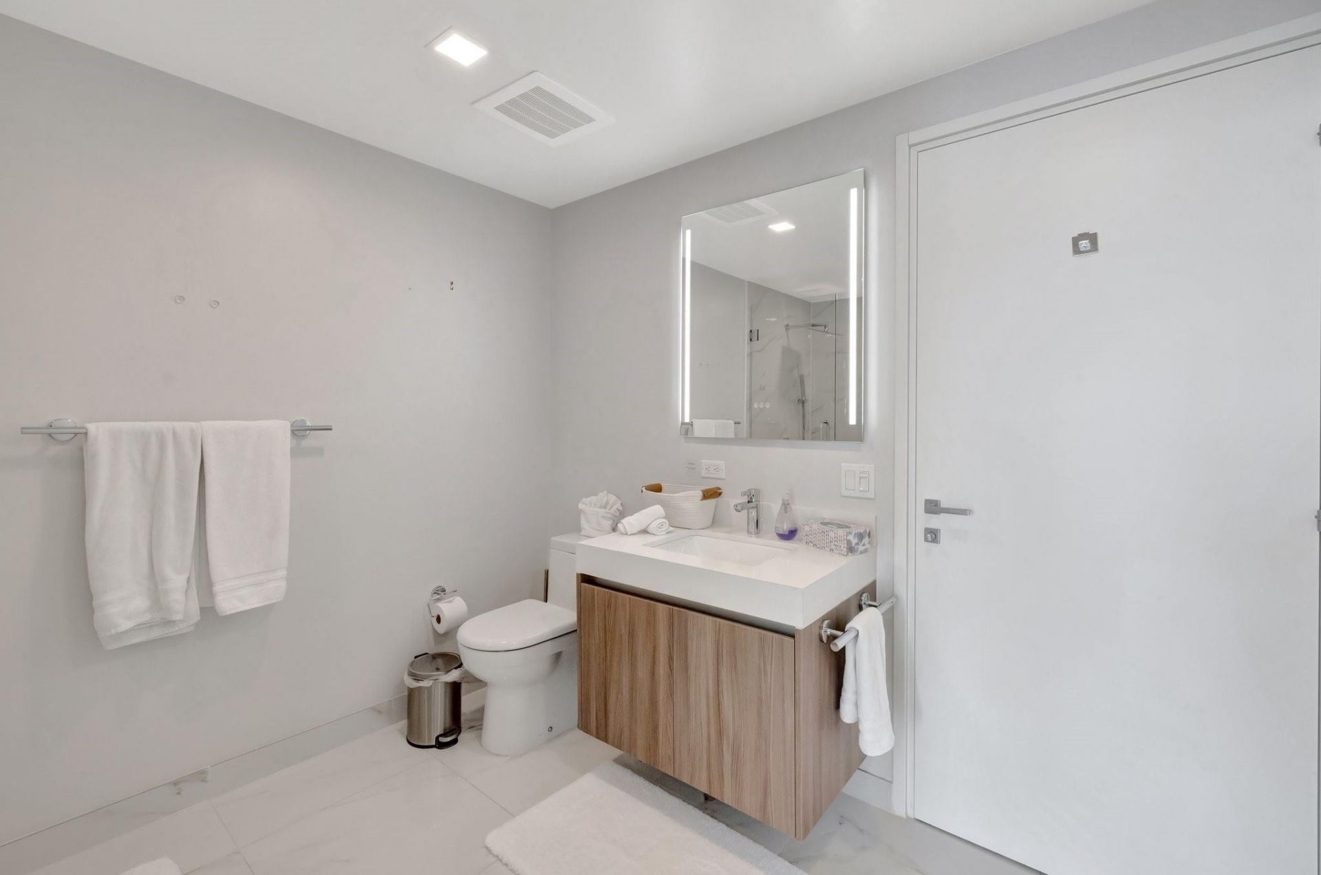 401 N Birch Road, Unit 703, Fort Lauderdale, FL 33304 Photo