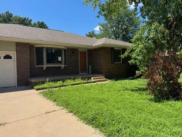 512 Custer Road, Parsons, KS 67357