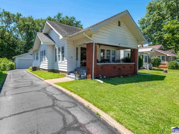 26 N 35th Street, Terre Haute, IN 47803