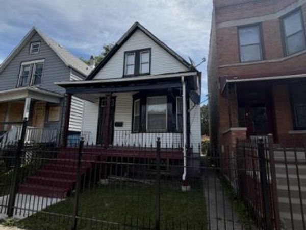 6505 S Damen Avenue, Chicago, IL 60636
