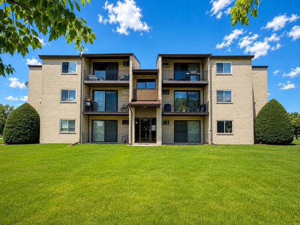 9865 Cordoba Court , Unit 1B, Orland Park, IL 60462