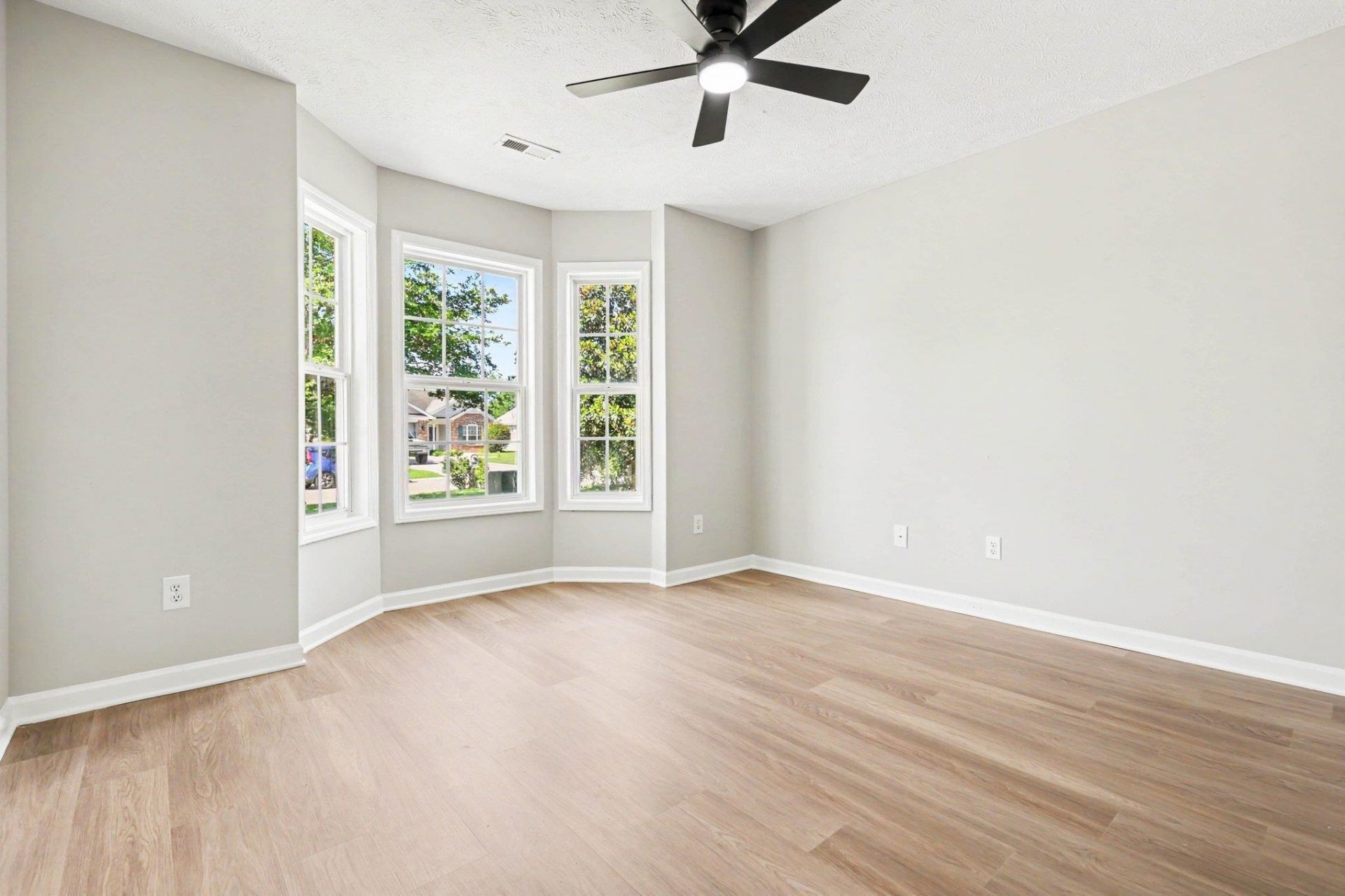 2107 Hawksmoor Dr. Photo 16