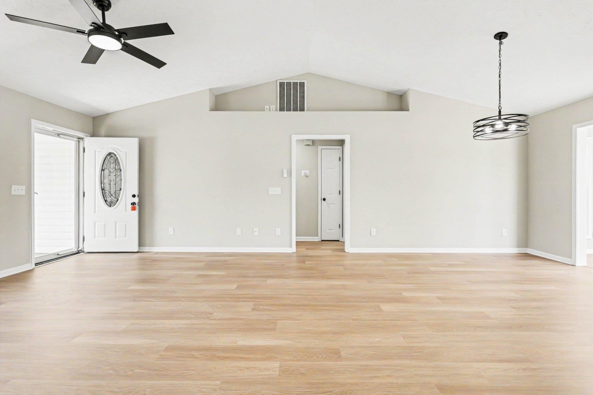 2107 Hawksmoor Dr. Photo 5