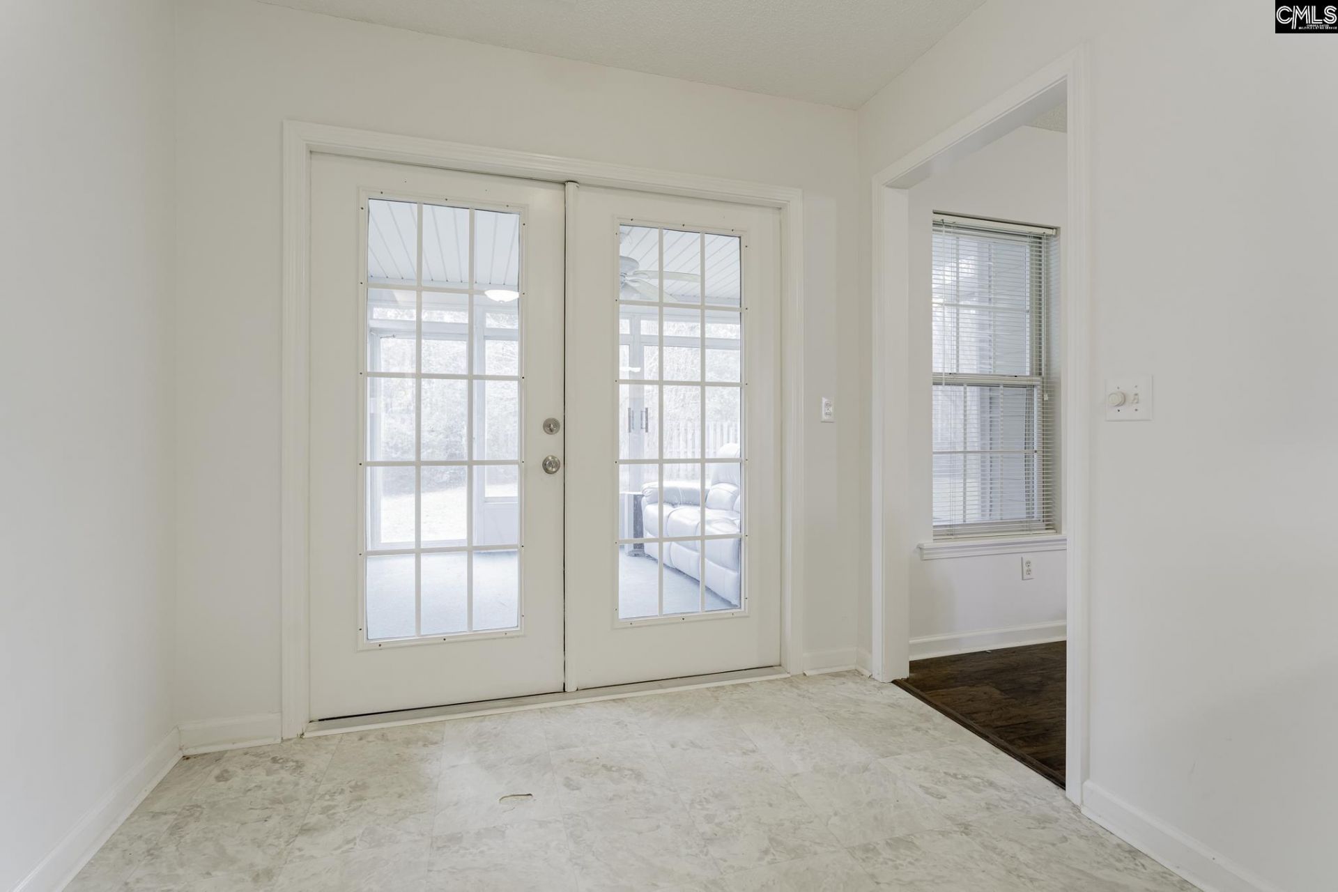 1000 S Twin Oaks Way  Photo 12