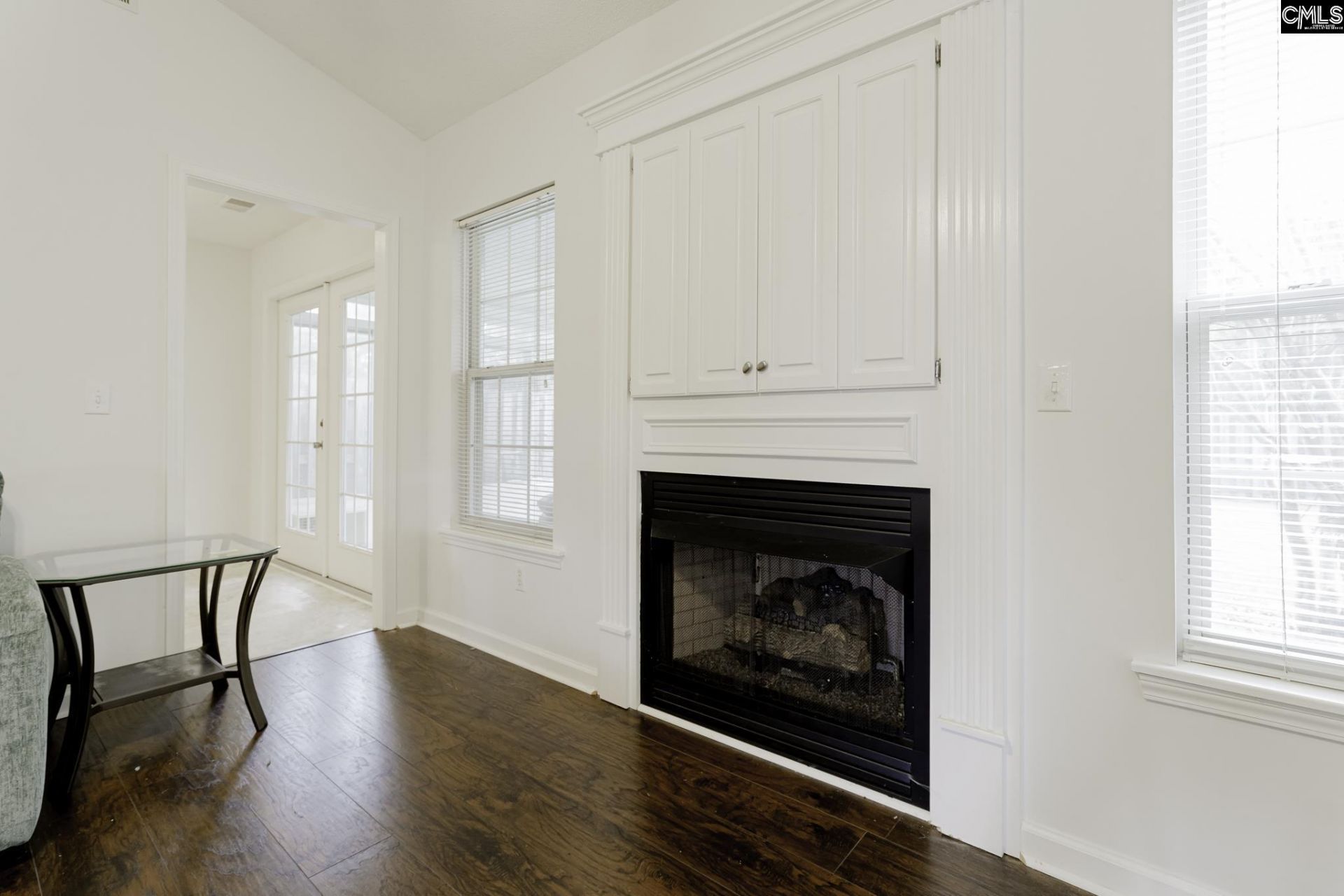 1000 S Twin Oaks Way  Photo 5