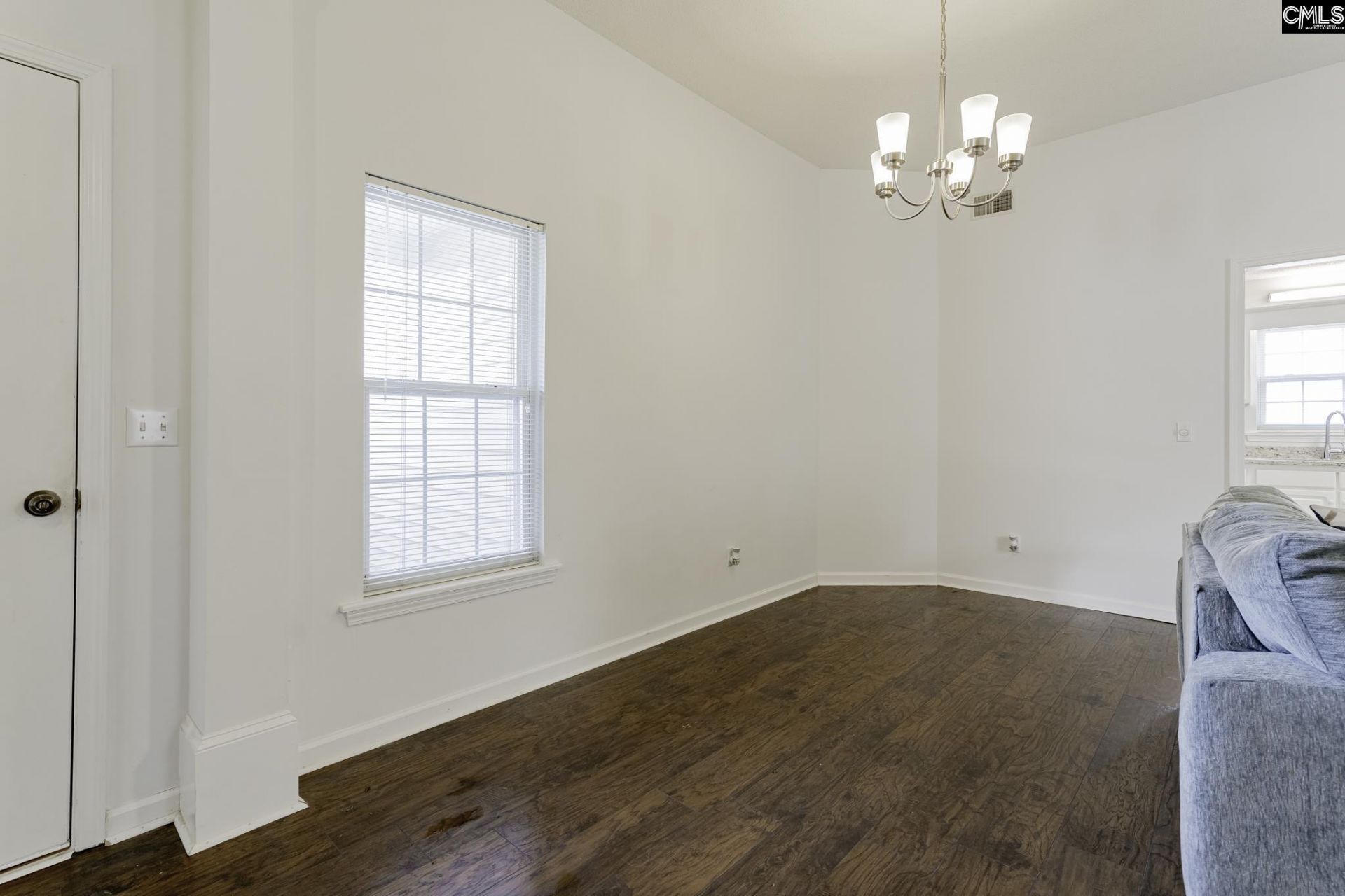 1000 S Twin Oaks Way  Photo 7