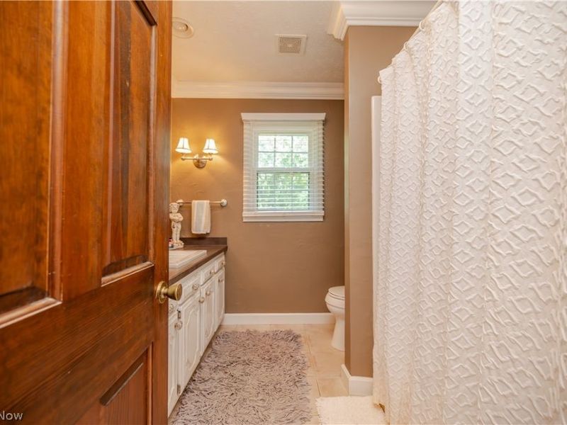 548 Squirrel Hill Drive, Youngstown, OH 44512 Photo 26