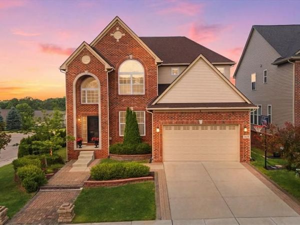 4810 E Stonegate Circle, Orion Twp, MI 48359