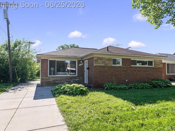 23520 Marlow Street, Oak Park, MI 48237