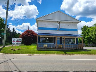 9405 Dixie Highway, Springfield Twp, MI 48348