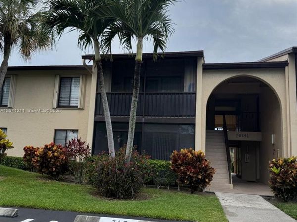 614 Sea Pine Way , Unit C1, Green Acres, FL 33415