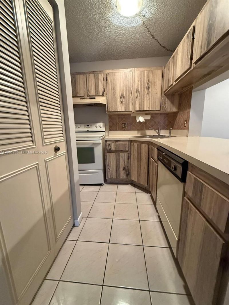 614 Sea Pine Way , Unit C1, Greenacres, FL 33415 Photo