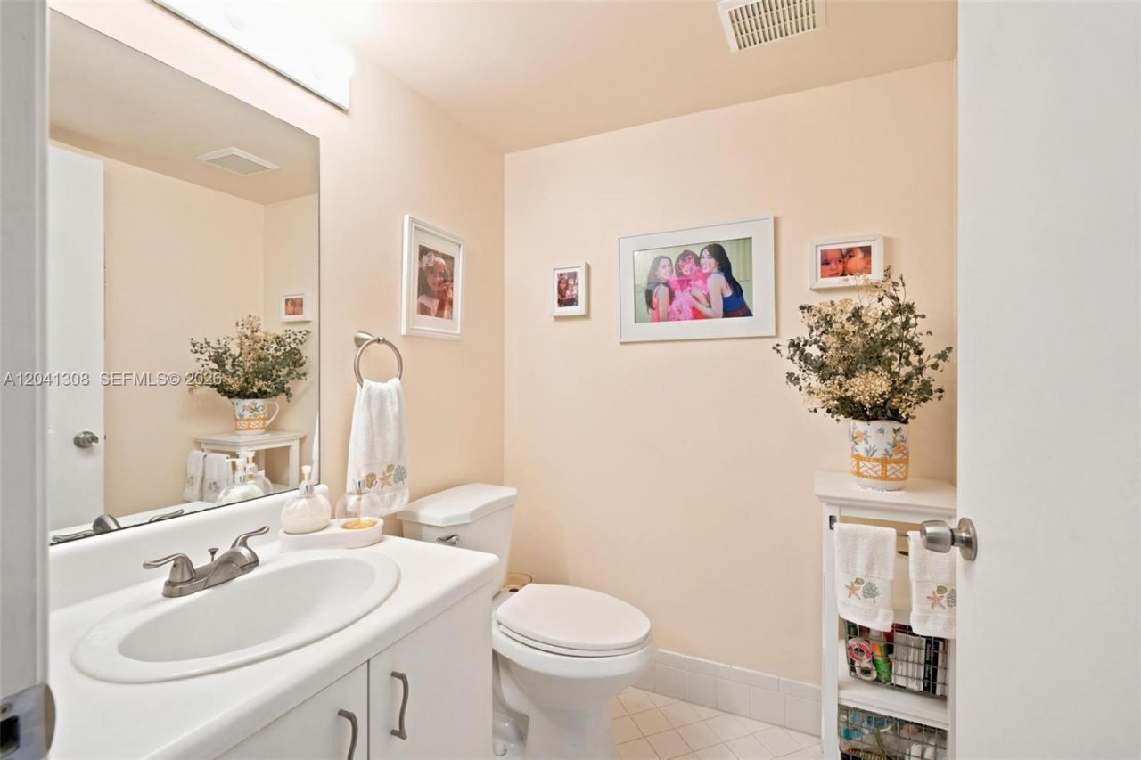 901 SW 138th Ave , Unit 305C, Pembroke Pines, FL 33027 Photo