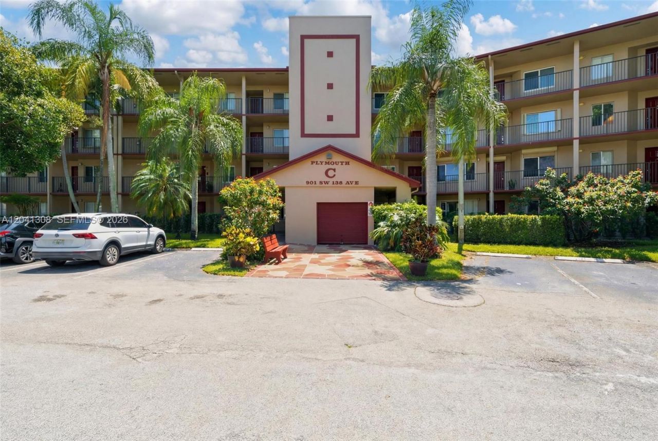 901 SW 138th Ave , Unit 305C, Pembroke Pines, FL 33027 Photo