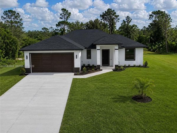 1117 Hudson , Lehigh Acres, FL 33974
