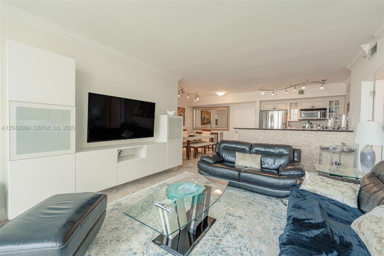 325 S Biscayne Blvd , Unit 4222, Miami, FL 33131 Photo