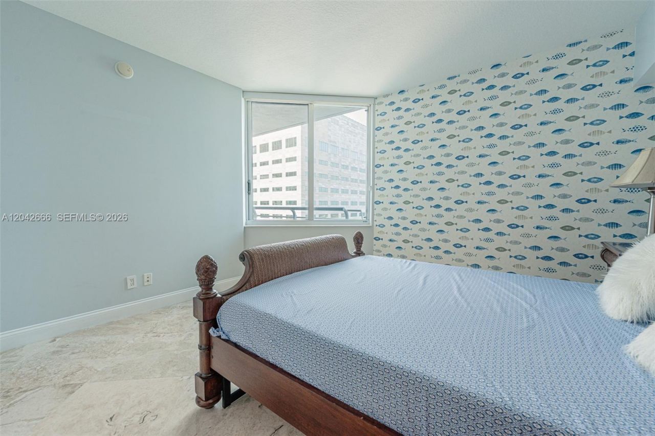 325 S Biscayne Blvd , Unit 4222, Miami, FL 33131 Photo