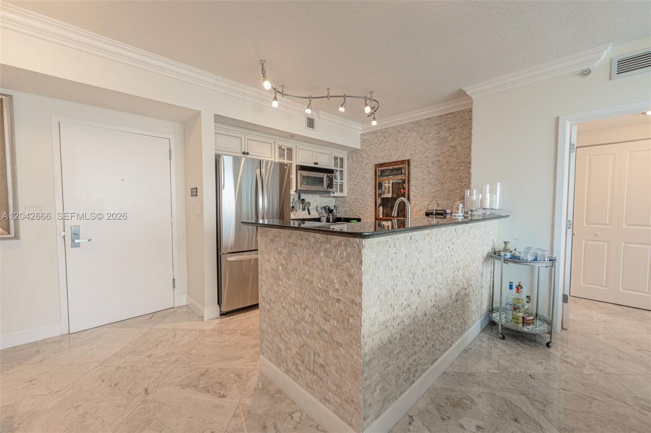 325 S Biscayne Blvd , Unit 4222, Miami, FL 33131 Photo