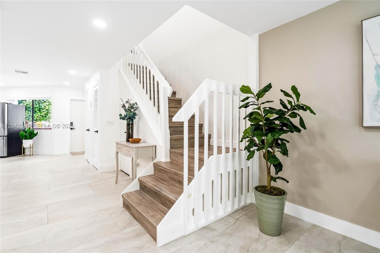 1301 SW 10th Ave , Unit 105, Delray Beach, FL 33444 Photo