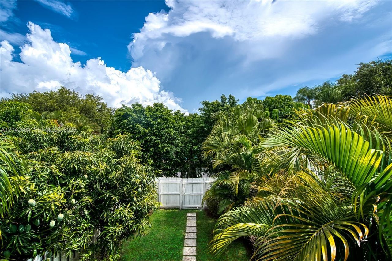 1301 SW 10th Ave , Unit 105, Delray Beach, FL 33444 Photo