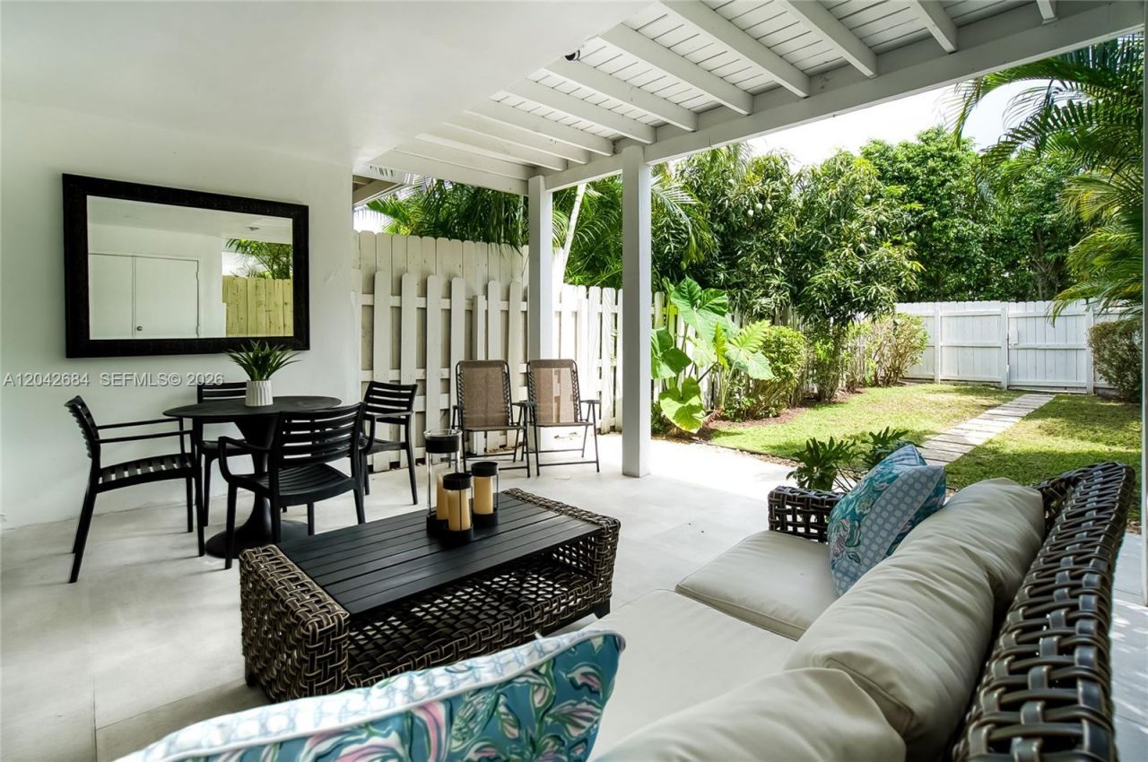 1301 SW 10th Ave , Unit 105, Delray Beach, FL 33444 Photo