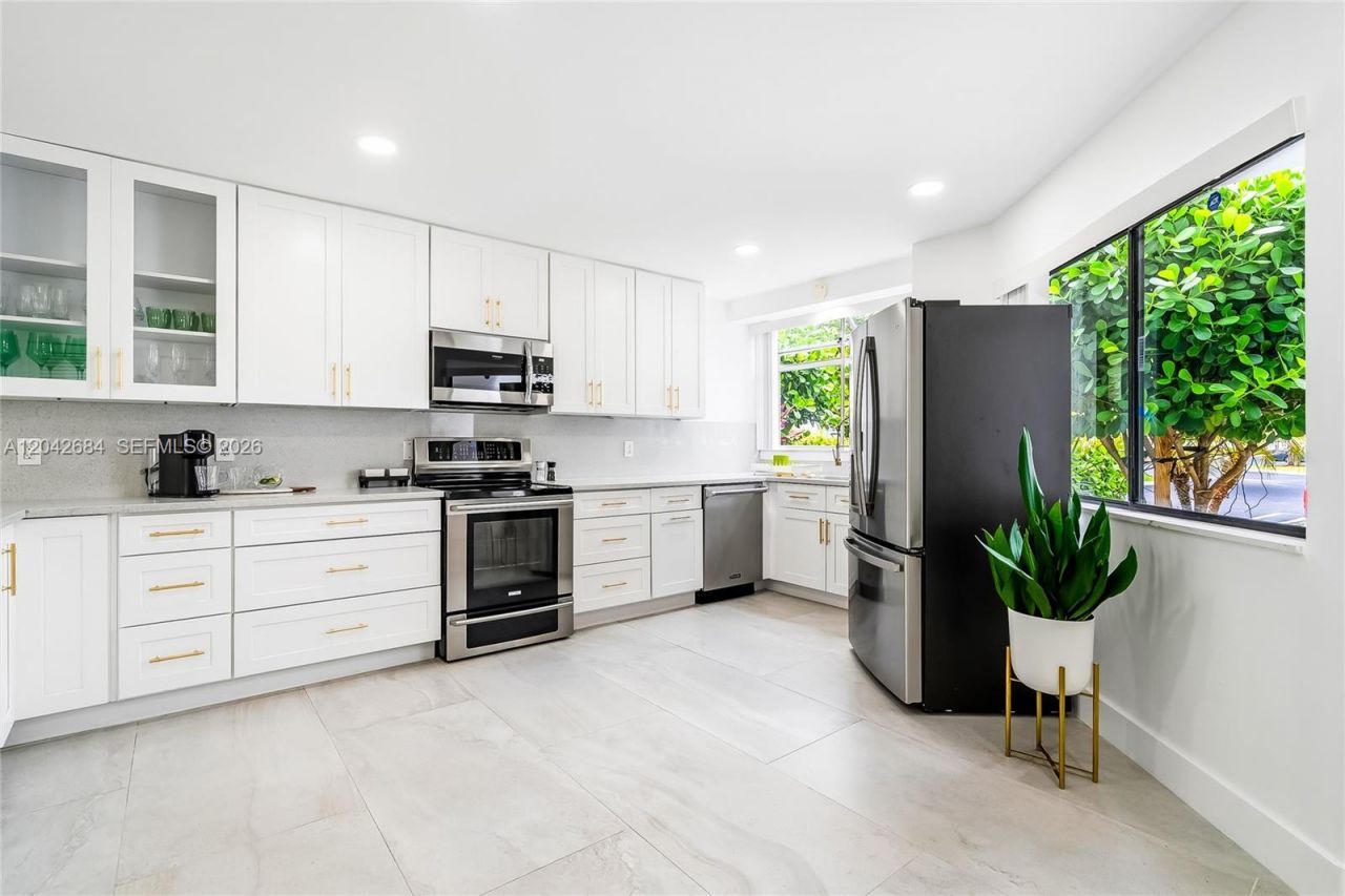 1301 SW 10th Ave , Unit 105, Delray Beach, FL 33444 Photo