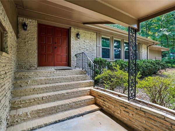 2032 Gunstock Drive, Tucker, GA 30087