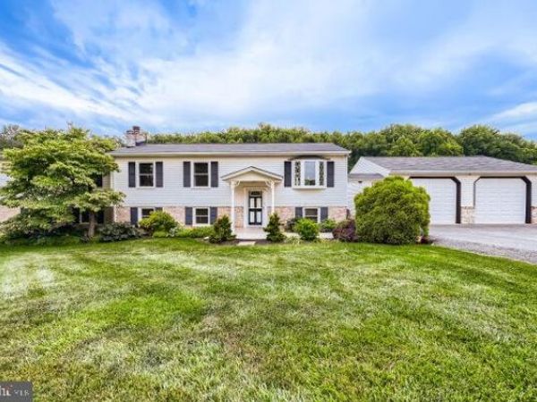 895 SEVERN COURT, SYKESVILLE, MD 21784