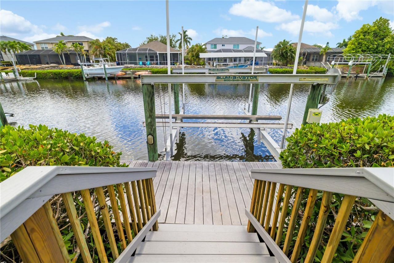 3803 Hawk Island Drive, Bradenton, FL 34208 Photo
