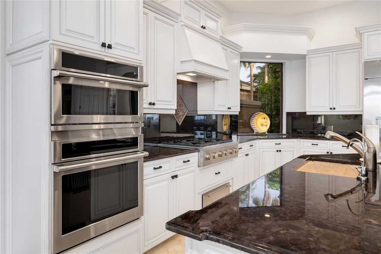 3803 Hawk Island Drive, Bradenton, FL 34208 Photo
