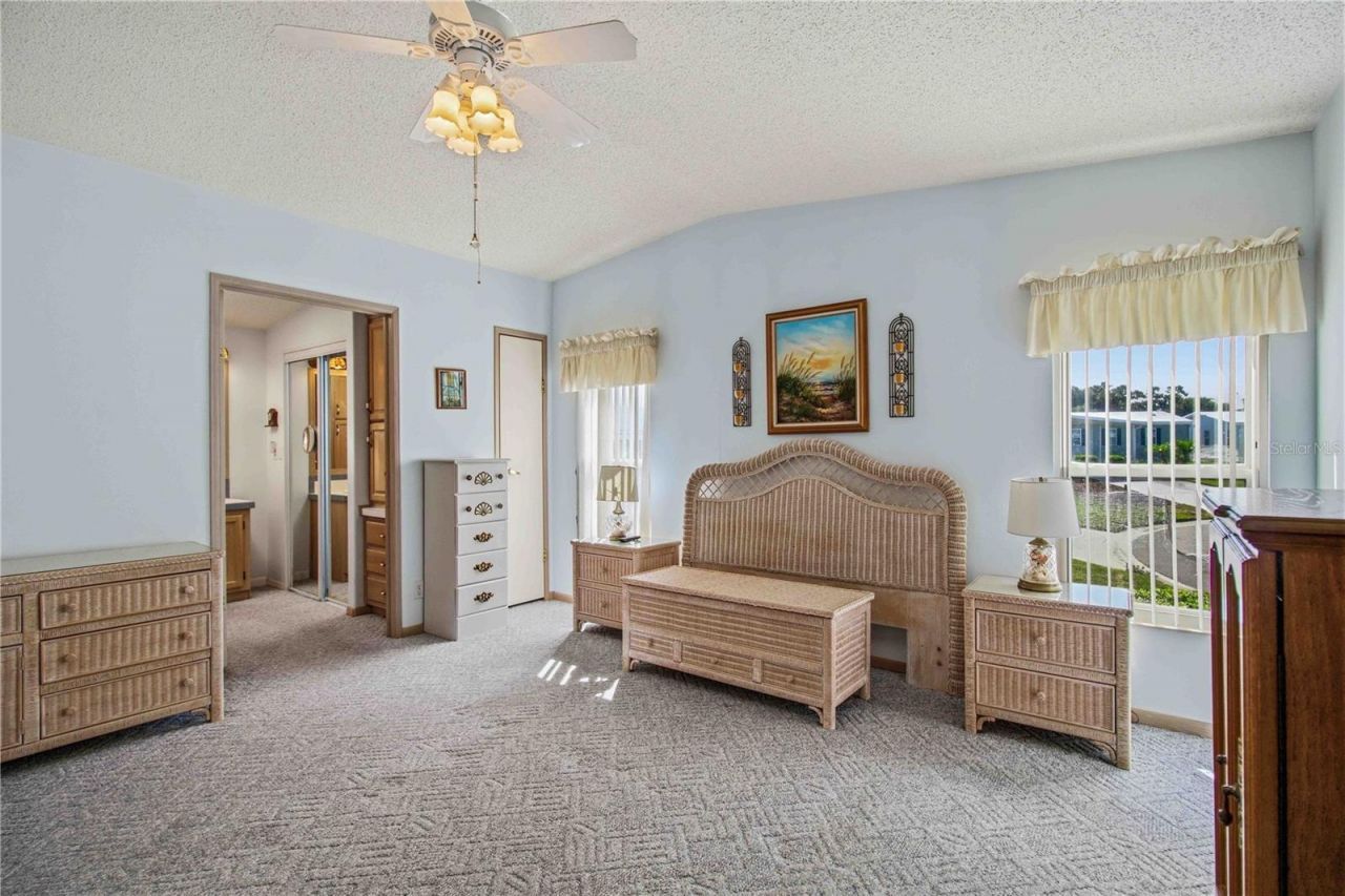 8476 Imperial Circle , Palmetto, FL 34221 Photo